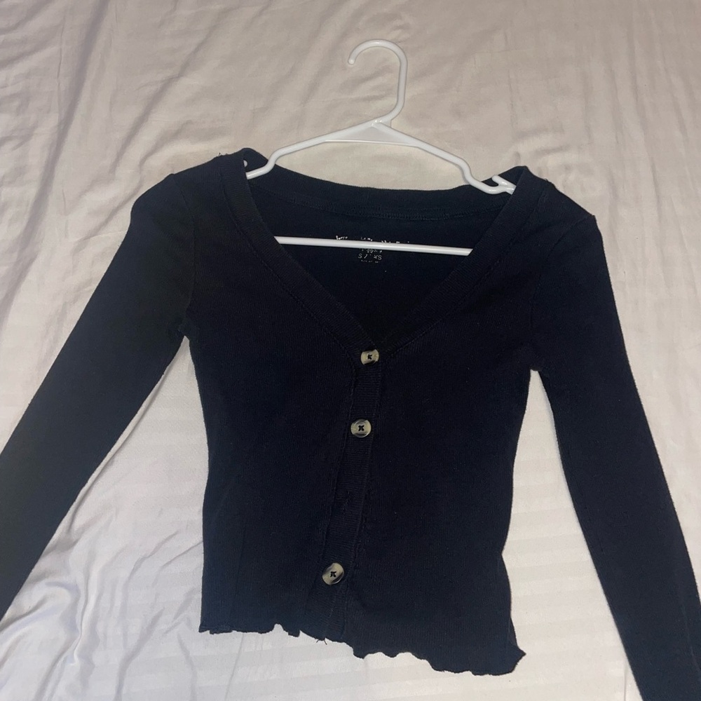 Black too set size small